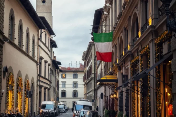 Descubra se você tem direito à cidadania italiana respondendo perguntas-chave sobre sua descendência, documentação e vínculo com a Itália.