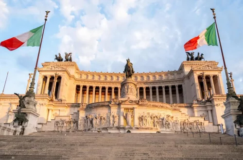 Cidadania italiana versus cidadania portuguesa: Foto do Monumento a Vítor Emanuel II da Itália em Roma