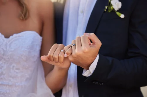 Casar na Itália sendo brasileiro tem regras específicas. Veja o passo a passo, os documentos exigidos e como o matrimônio se conecta à cidadania italiana.