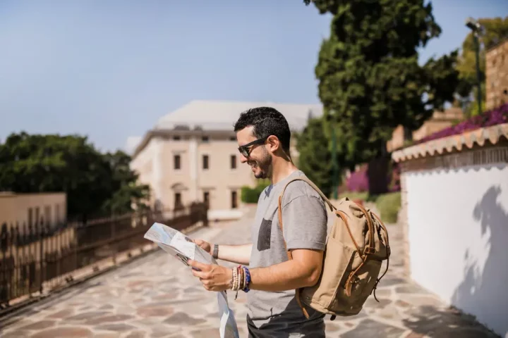 Descubra como a dupla nacionalidade italiana vai além de um passaporte, conectando você a um legado cultural e oportunidades únicas na Europa