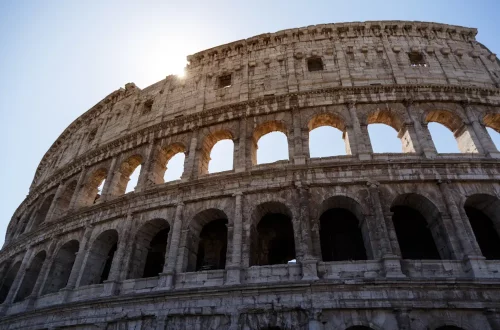 Descubra a história, cultura e curiosidades do Lácio, berço de Roma e centro da Itália. Conheça seus segredos e conecte-se às suas raízes.