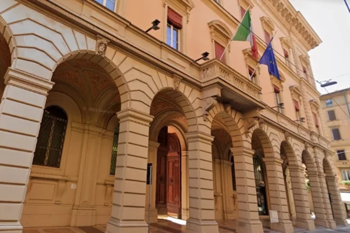 Tribunal de Bolonha reconheceu cidadania italiana após o Decreto Tajani. Saiba o que a sentença 3335/2026 significa para quem busca o iure sanguinis.