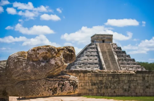 Visto mexicano: Foto da pirâmide de Chichén Itzá